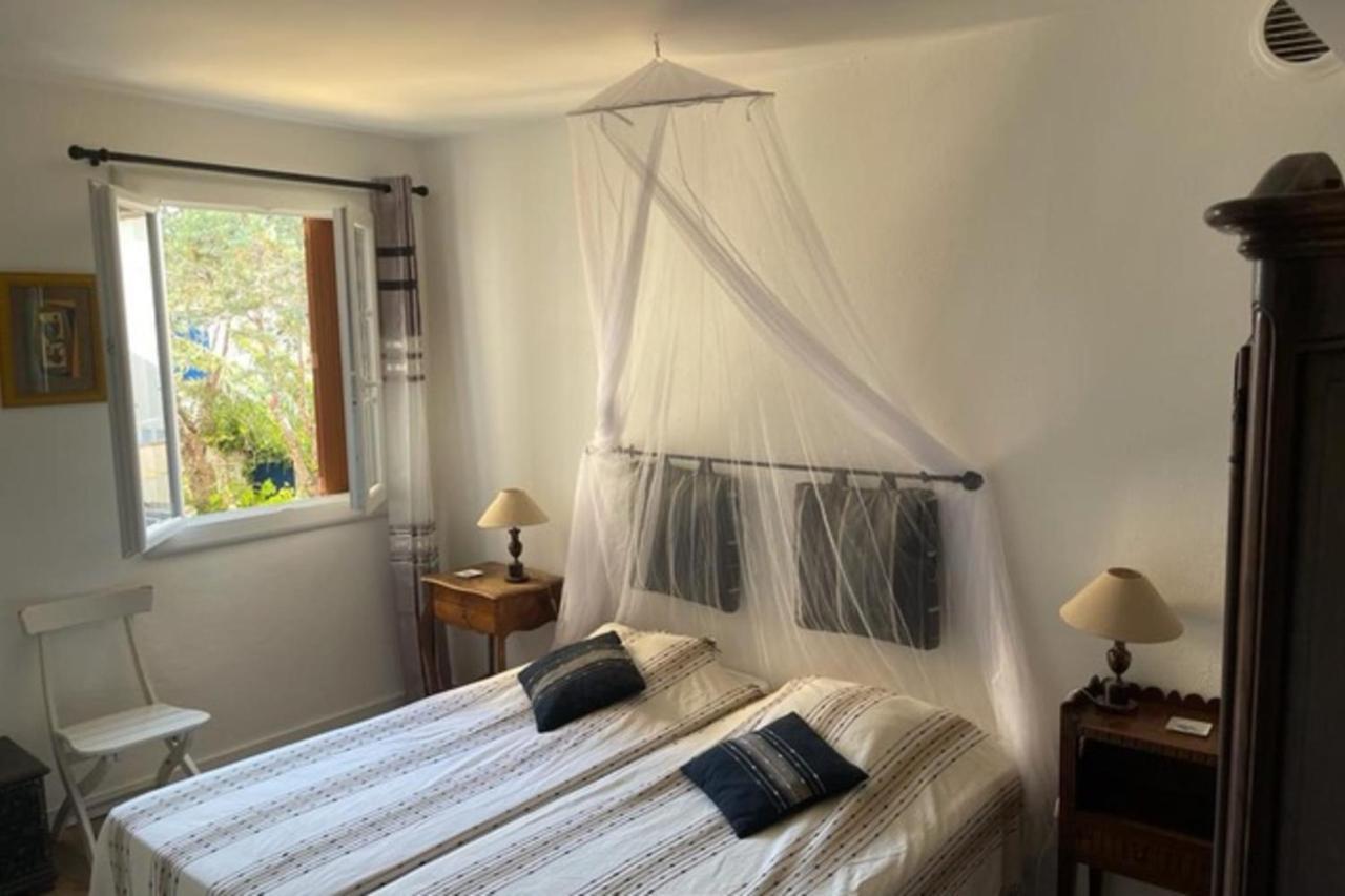 Charming Apartment Overlooking The Lake City Grimaud Esterno foto